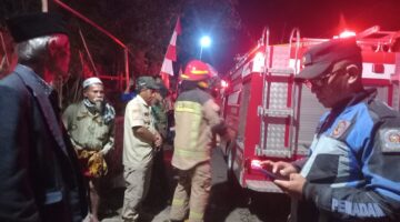 Kobar Api Cepat Merambat di Mekarbakti Beberapa Jiwa Terancam hingga Damkar Tiba dalam 8 Menit