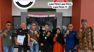 SUKINDAR WAKETUM DPP FERADI WPI DAN SUBUR JAYA LAWFIRM DAMPINGI SIDANG PERTAMA SENGKETA WARIS IBU MANISAH DI PN KENDAL