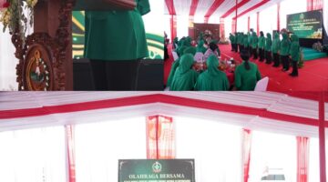 Ketua Persit KCK PD IV/Diponegoro Olahraga Bersama dan Berikan Pengarahan Persit Korem 072/Pamungkas