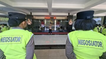 Wujud Pelayanan Humanis, Polda Jateng Siapkan Polwan Negosiator Untuk Kedepankan Dialog dalam Kawal Aksi Penyampaian Pendapat