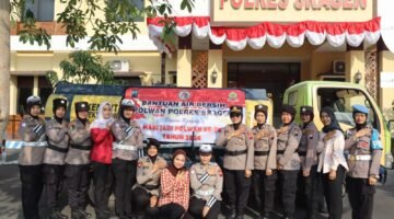 Hari Jadi ke-78, Polwan Polres Sragen Salurkan Air Bersih untuk Warga Alami Kekeringan di Desa Poleng Gesi