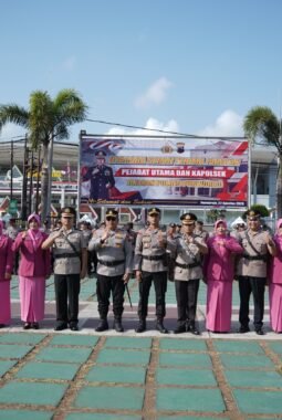 Polres Purworejo Gelar Sertijab 10 PJU dan Kapolsek, Kapolres Tekankan Penyegaran Organisasi