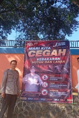 Polsek Bungbulang Pasang Banner Imbauan di Beberapa Lokasi, Warga Waspada Bahaya Kebakaran di Musim Kemarau