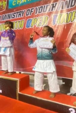Yunalisa Raih Juara 3, Rebut Piala Kemenpora di Kejuaraan Karate di Yogyakarta