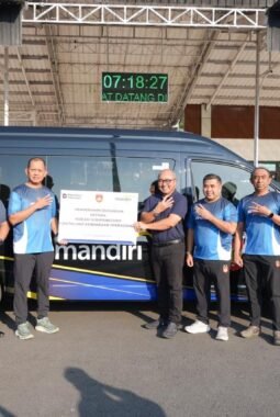 Kodam IV/Diponegoro Terima Dukungan Kendaraan Operasional dari Bank Mandiri