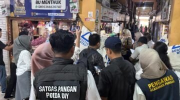 Aksi Penyampaian Aspirasi Aliansi Mahasiswa UGM Berakhir Kondusif, Polda DIY Kedepankan Pelayanan Humanis dan Pastikan Keamanan Yogyakarta