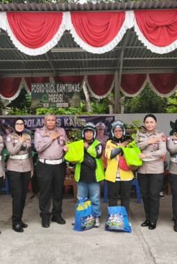 Polwan ke-78: Dari Perempuan untuk Perempuan, Polantas Karib Rangkul Ibu-Ibu Ojol Pekanbaru