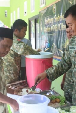 Ladang Sedekah Kodim 0703/Cilacap Rutin Digelar Setiap Jumat