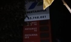 TUTUP UNTUK RAKYAT BUKA JAM 02.30 WIB ISI 4 TANDON DAN PULUHAN JERIGEN.”SPBU 65.748.001 PULANG PISAU DIDUGA SEBUT “BACKUP HINGGA KAPOLDA”