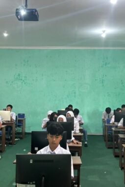 Jaga Kedaulatan Digital NKRI, Polres Sragen Edukasi Pelajar Paham AI