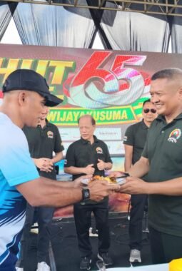 Jalan Sehat HUT ke-65 Korem 071/Wijayakusuma Berlangsung Sangat Meriah Dihadiri Ribuan Peserta dari Masyarakat Banyumas