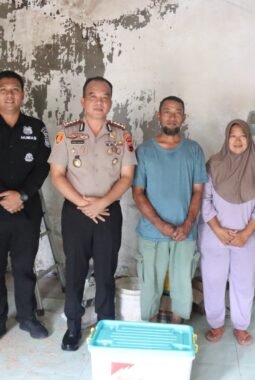 Kapolresta Banyumas Turun Langsung, Bantu Warga Pulihkan Rumah Pascakebakaran