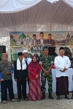 Ribuan Warga Garut Padati Gebyar Maulid Nabi Muhammad SAW di Masjid Raya Al-Jabbar