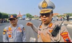 Kawal Pawai MTQN, Satlantas Polrestabes Semarang Alihkan Arus Secara Situasional Agar Mobilitas Warga Tetap Berjalan