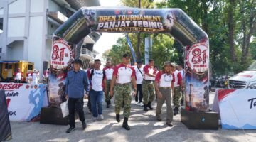 Danrem 072/Pamungkas Buka Open Tournament Panjat Tebing Piala Panglima TNI
