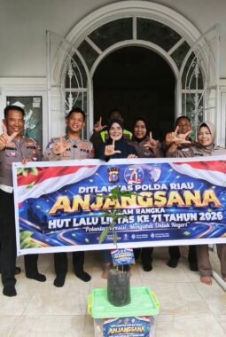 HUT Lantas ke-71, Ditlantas Polda Riau Sambangi Tiga Purna Bakti, Bawa Pesan Green Policing