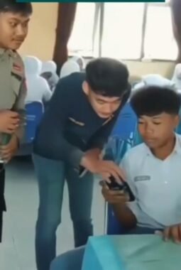 Tim Trainer AI Polres Sragen, Bekali Pelajar SMA Negeri 1 Sukodono Paham Kecerdasan Buatan