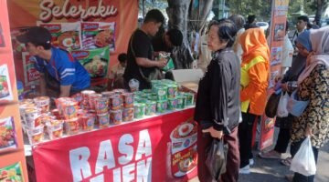 Rame-rame ke Bazzar HUT TNI dan HUT Kodam IV Diponegoro di Gedung Pamungkas Yogyakarta