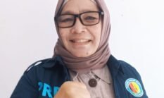 Aksi Unik Tokoh Perempuan Garut Selatan: Usai Dilantik Jadi Pengurus Pencak Silat, Malah Sapu Lapangan!