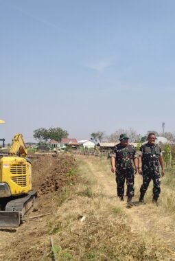 DANREM 071/WIJAYAKUSUMA TINJAU KOMPI PRODUKSI KODIM 0713/BREBES