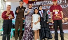 EMPAT ARTIS TELEVISI GUNCANG WISATA TIRTA BATU KUTIL: ANNIVERSARY KE-7 RADIO RJ 93.5 FM BERLANGSUNG MERIAH!