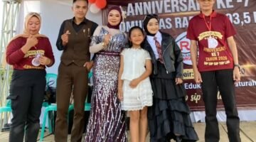 EMPAT ARTIS TELEVISI GUNCANG WISATA TIRTA BATU KUTIL: ANNIVERSARY KE-7 RADIO RJ 93.5 FM BERLANGSUNG MERIAH!
