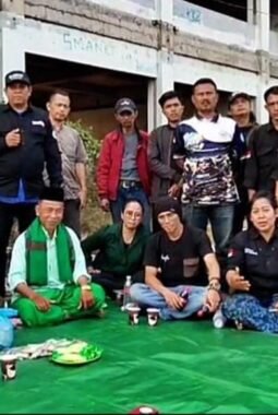 Doa di Tengah Puing Islamic Center Bekasi, FWJI Desak Kepastian Aset dan Pembangunan