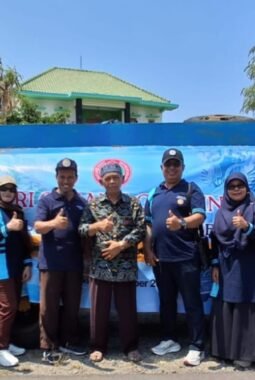 PGRI Cabang Gamping dan Korppri Sub Unit Korwil Gamping Donasi Air Bersih di Tepus Gunung Kidul DIY.