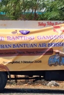 Kwartir Ranting Gamping Sleman Bakti Sosial Donasikan Air Bersih di Tepus Gunung Kidul DIY.