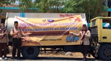 Kwartir Ranting Gamping Sleman Bakti Sosial Donasikan Air Bersih di Tepus Gunung Kidul DIY.