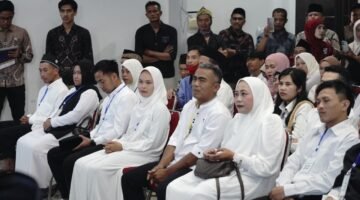 61 Pasangan  di Garut Bertahun-tahun Menikah Secara Siri Disahkan Negara, Langsung Pulang Bawa KTP Baru dalam Sehari