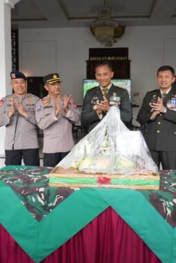 Polda DIY Hadiri Peringatan HUT ke-81 TNI di Tiga Matra