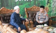 Awali Tugas, Kapolres Jombang Sowan Kiai Ponpes Darul Ulum Rejoso Peterongan
