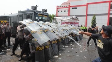 Hadapi Kontijensi Situasi Kamtibmas di Masa Pilkades Serentak, Polres Semarang Simulasikan Penanganan Gangguan