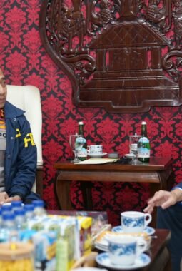 FBI Beri Penghargaan Ditressiber Polda Jateng atas Pengungkapan Kasus Pig Butchering Scam