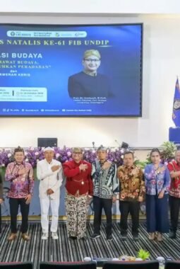 FIB UNDIP Rayakan Dies Natalis ke-61 melalui Orasi Budaya dan Pameran Tosan Aji