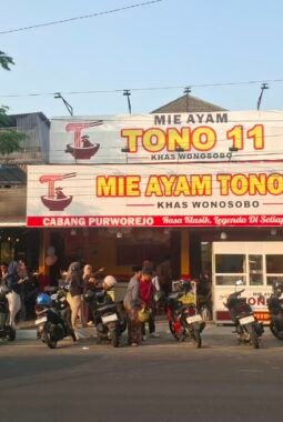 Mie Ayam Tono 11 Buka Outlet di Purworejo, Tempe Kemul Khas Wonosobo Jadi Daya Tarik