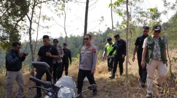 Medan Sulit Hambat Pemadaman Karhutla Gunung Lawu, Kapolda Jateng Koordinasikan Dukungan Udara