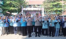 Buka kegiatan peringatan Bulan Bahasa di SMAN 1 Ungaran, Kapolres Ajak Pelajar Hadapi tantangan era digital.