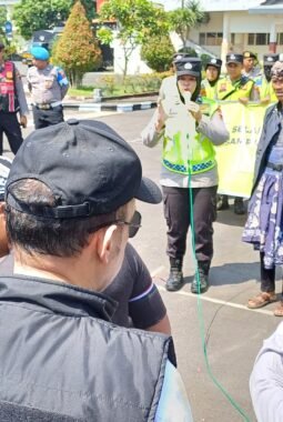 Penyampaian Aspirasi Penolakan Proyek Geothermal Gunung Ungaran, Polres Semarang kedepankan Humanis dan Komunikatif.