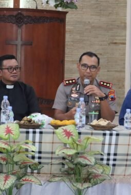 Silaturahmi dengan Tokoh Kristen, Kapolres Sragen Tegaskan Polisi Bersama Masyarakat: Rawat Toleransi, Jaga Kerukunan