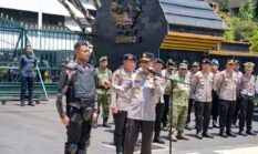 Pimpin Apel Pengamanan Unjuk Rasa, Kapolda Jateng Tekankan Empati, “Pakaian yang Anda Pakai Bukan untuk Menyakiti Masyarakat”