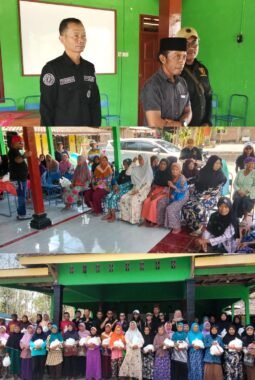 Peringati HUT ke-75 Humas Polri, Polres Gunungkidul Gandeng Garda Mawar dan Media Salurkan 100 Paket Sembako