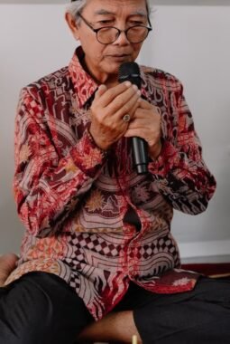 Fenomena “Ora Nduwe Isin” dan Senyum Pepesan Kosong Kemunafikan