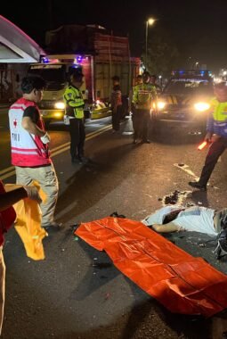 Kecelakaan di Kutoarjo, Pemotor 21 Tahun Meninggal Dunia Usai Tabrak Belakang Truk