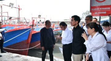 Tindak Lanjuti Keluhan Nelayan, Wapres Tinjau Langsung Pendangkalan Sungai di Cilacap