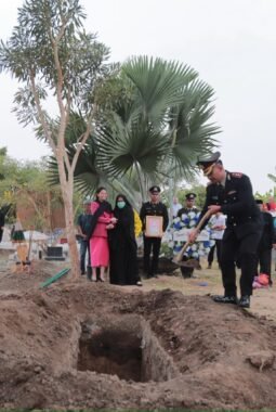 Tujuh Tahun Koma Usai Dikeroyok Saat Bertugas, AKBP (Anumerta) Aditia Mulya Ramdhani Dimakamkan di Klaten
