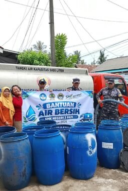 SINERGI TNI AL DAN INSTANSI TERKAIT, 15.000 LITER AIR BERSIH DISALURKAN UNTUK WARGA TERDAMPAK KEKERINGAN DI PATI