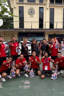 Di Jalanan Jaga Keamanan, di Arena Ukir Prestasi! Tim Sparta Polresta Surakarta Sumbang Medali untuk Solo