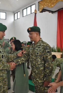 Danrem 072/Pamungkas Pimpin Sertijab Kasiren dan Kasi Intel